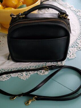 Vintage Coach Lunch Box Crossbody bag in Black 9991 + Hangtag